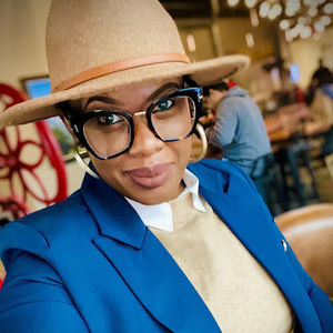 Meet your Posher, Tiffany